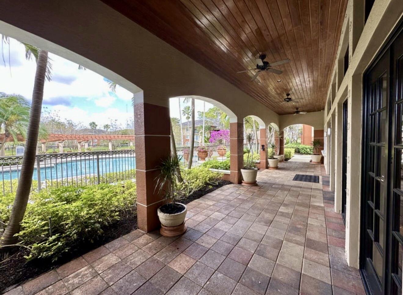 GRAND ISLES CONDO - Residential