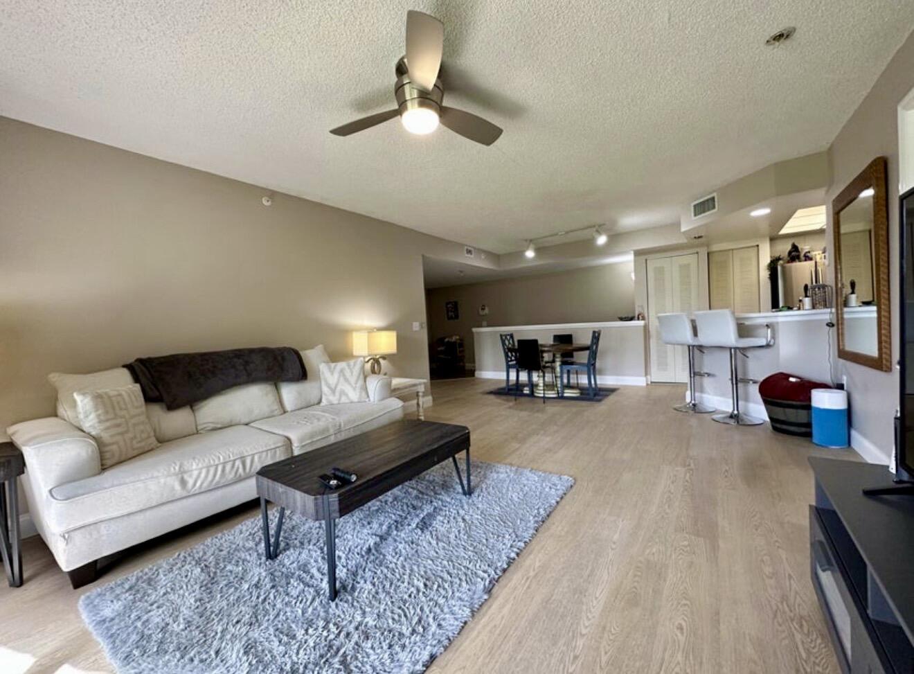 GRAND ISLES CONDO - Residential