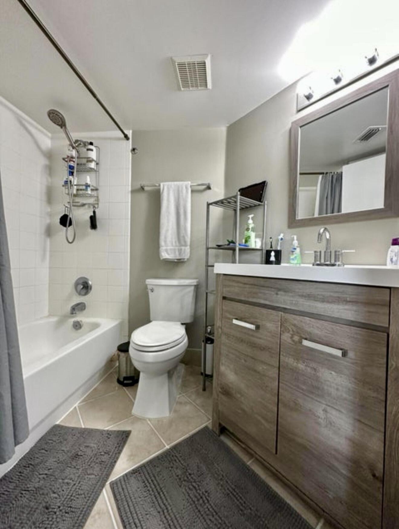 GRAND ISLES CONDO - Residential