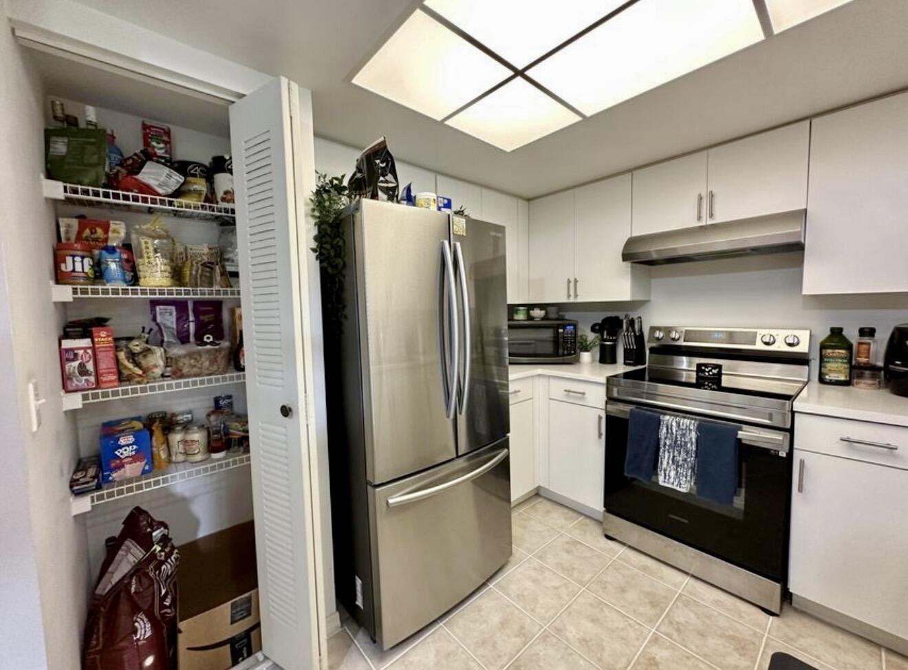 GRAND ISLES CONDO - Residential