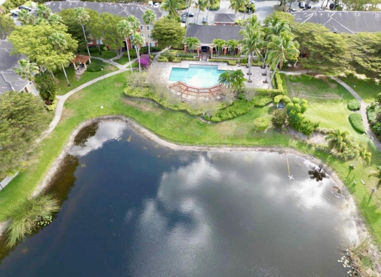 GRAND ISLES CONDO - Residential