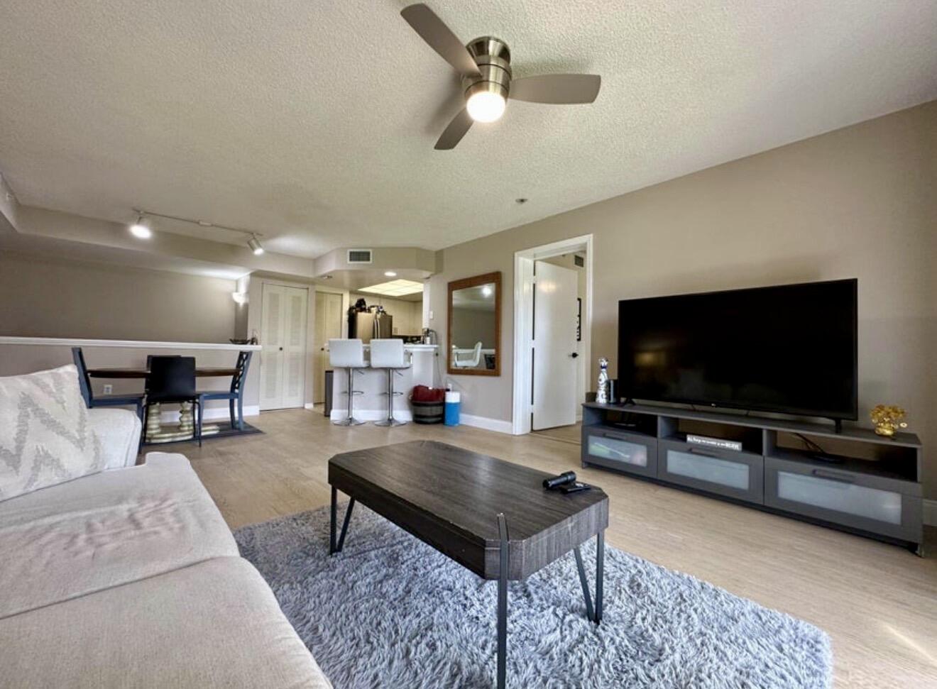 GRAND ISLES CONDO - Residential