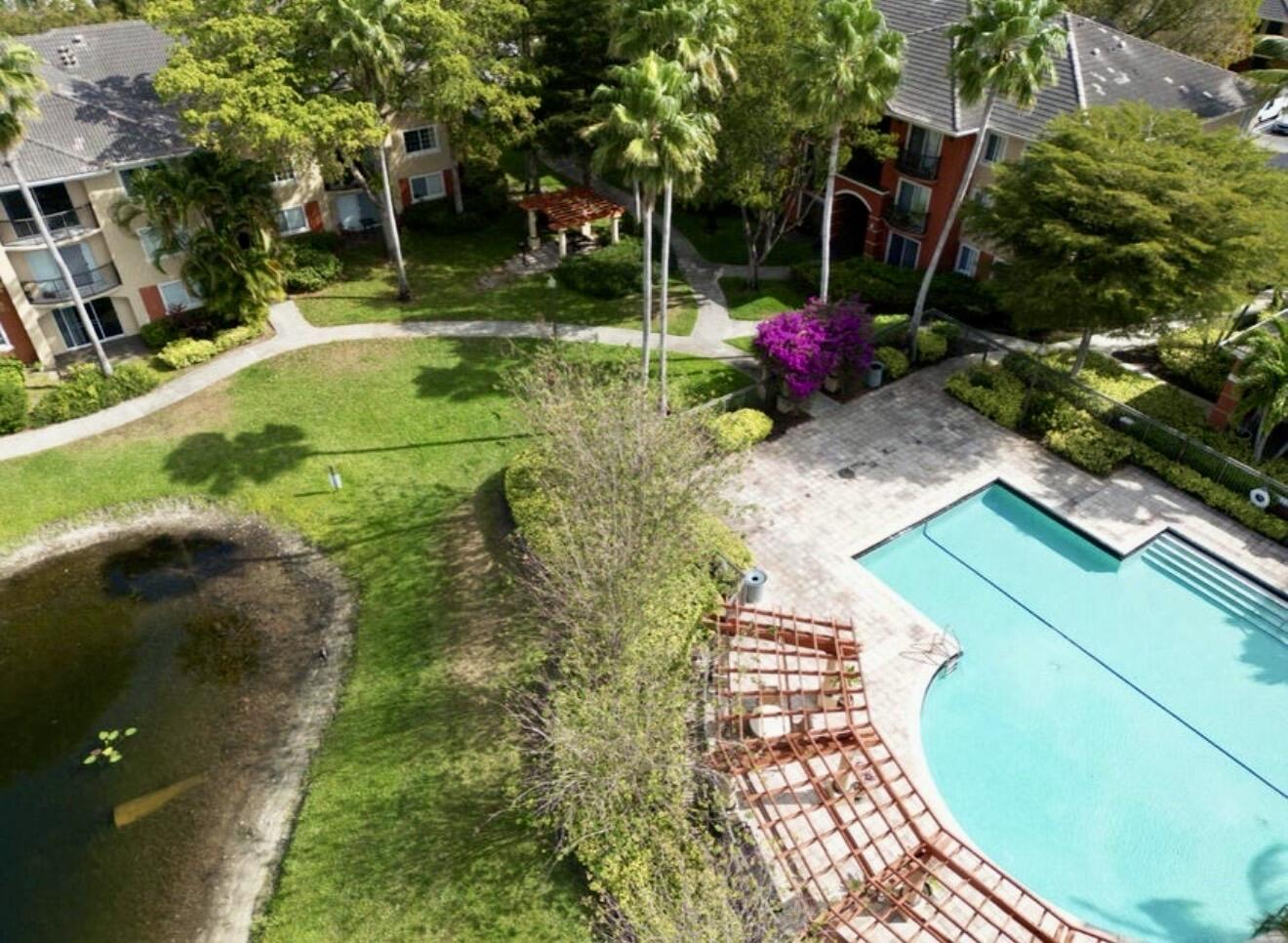 GRAND ISLES CONDO - Residential