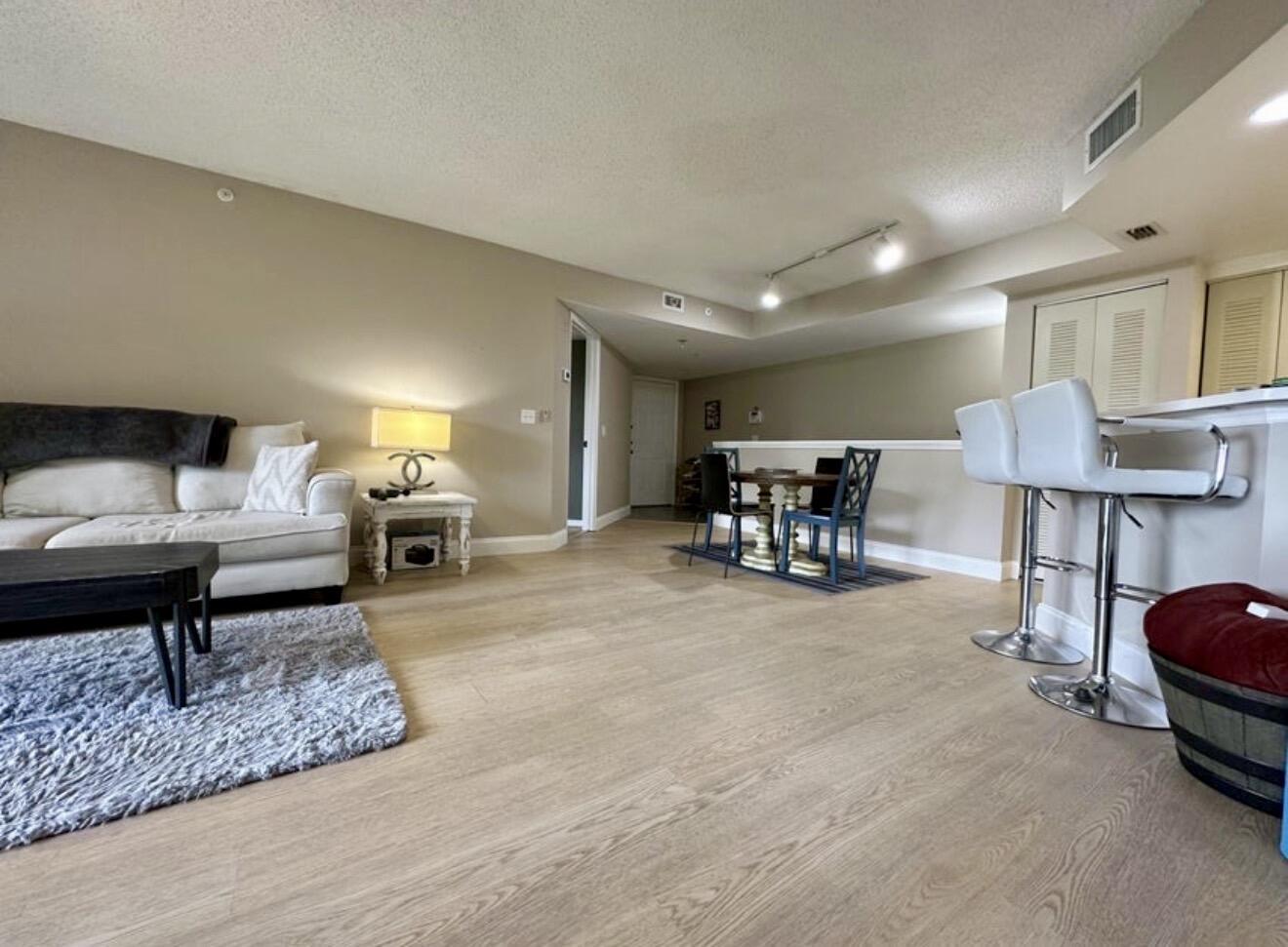 GRAND ISLES CONDO - Residential