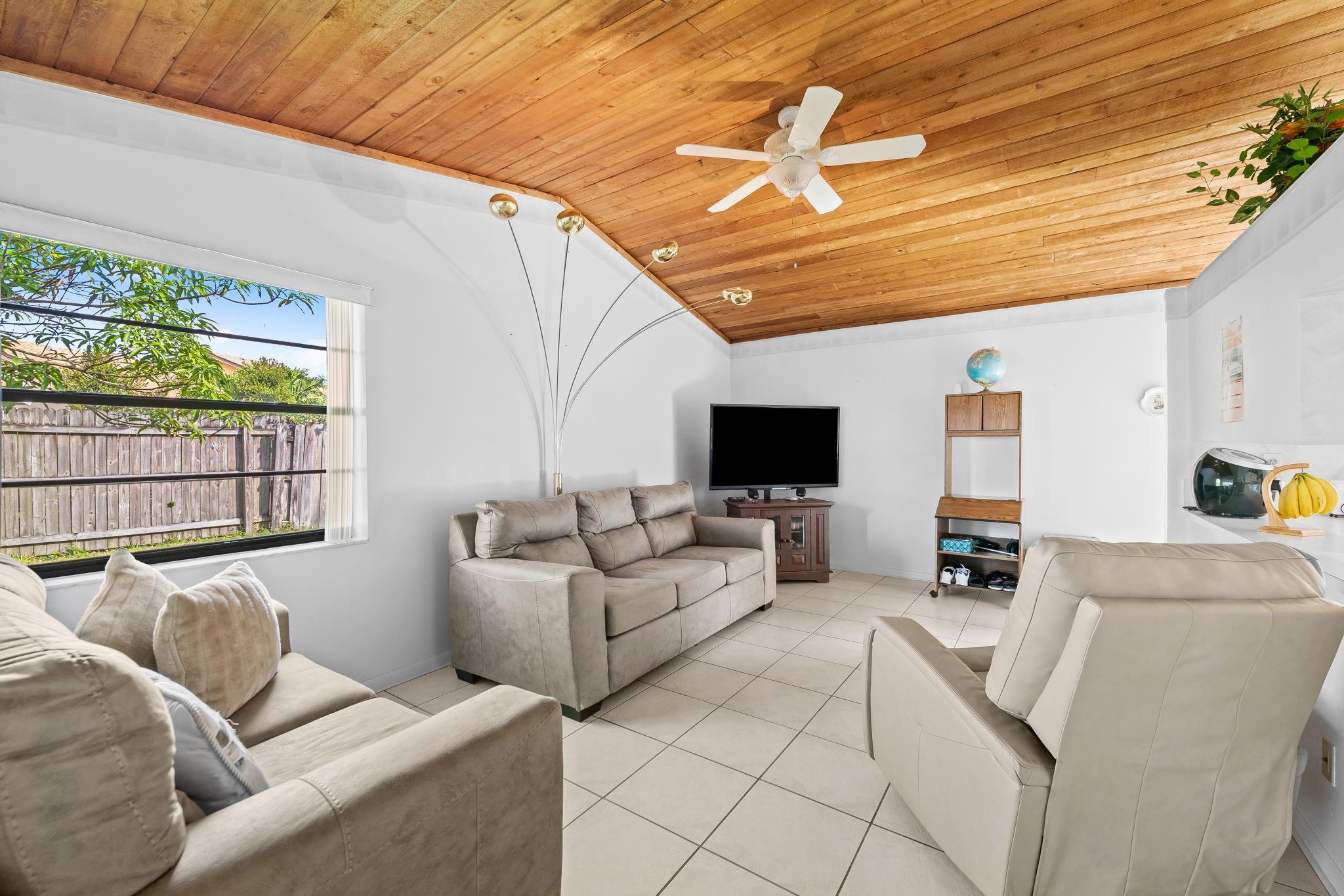 Comrock 95-47 B - Residential