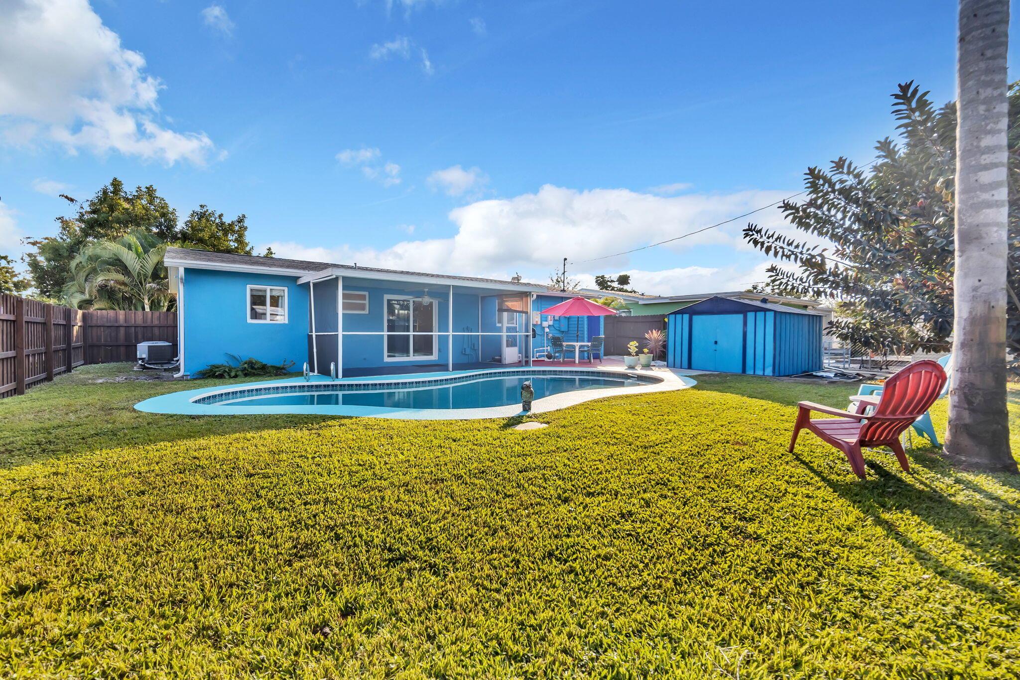 LAKE WORTH HILLS 1ST ADD - Residential