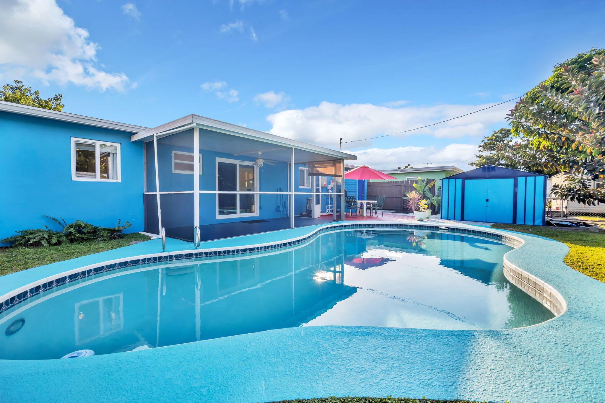 LAKE WORTH HILLS 1ST ADD - Residential