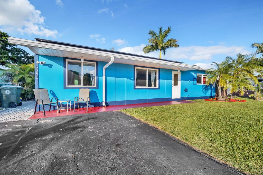 Photo of 5581 S 38th Street, Greenacres, FL 33463 (MLS # R11141414)