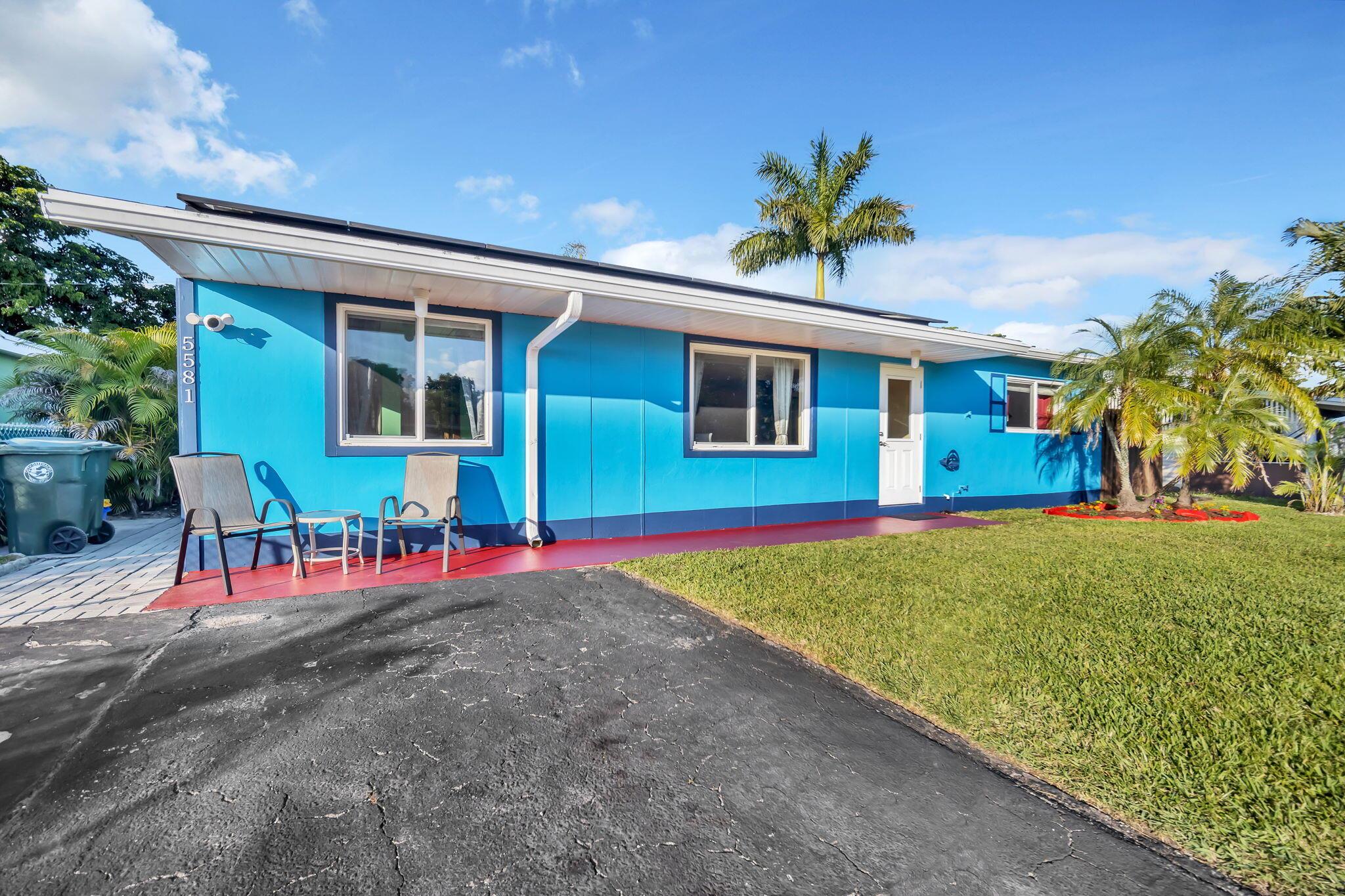 LAKE WORTH HILLS 1ST ADD - Residential