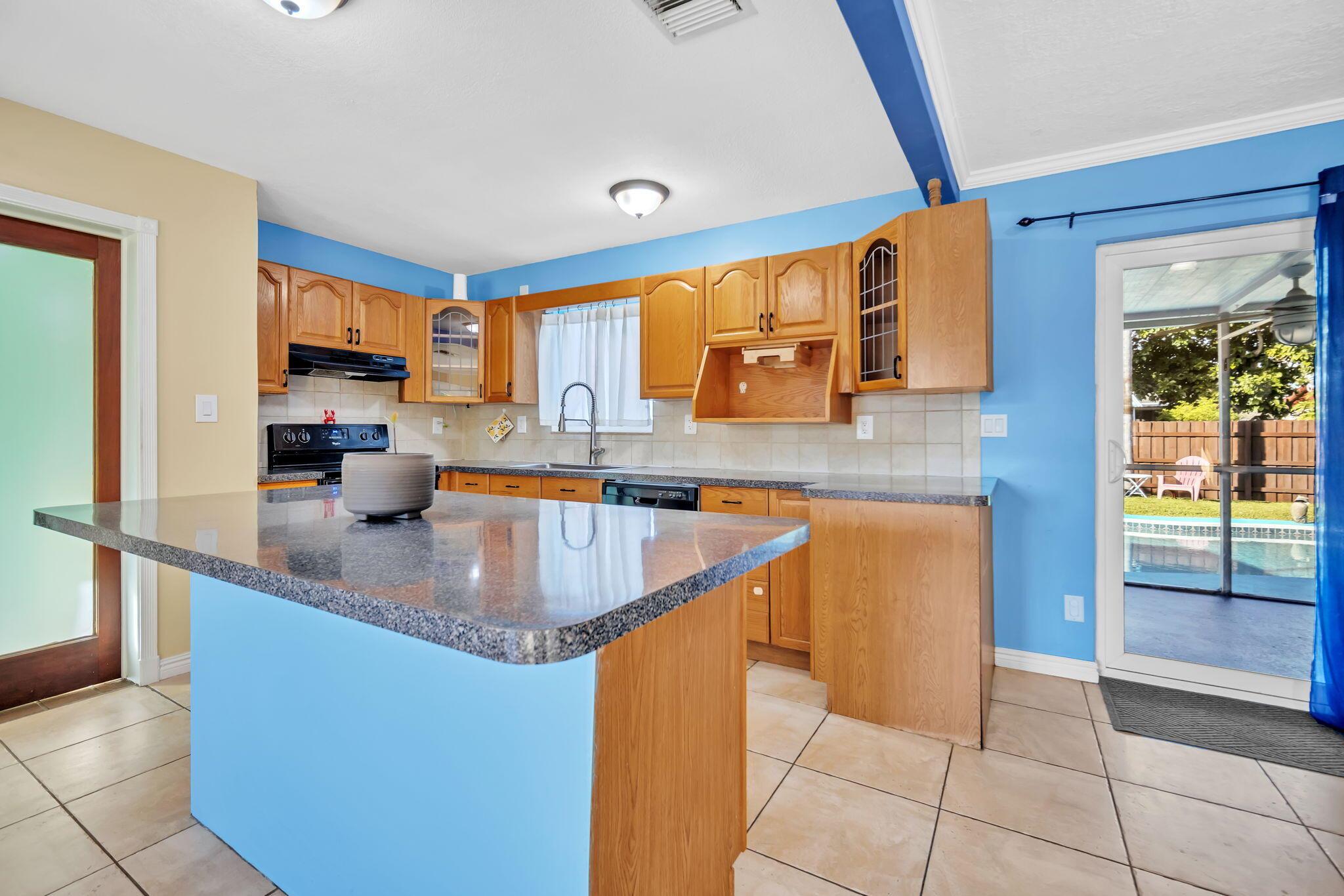 LAKE WORTH HILLS 1ST ADD - Residential