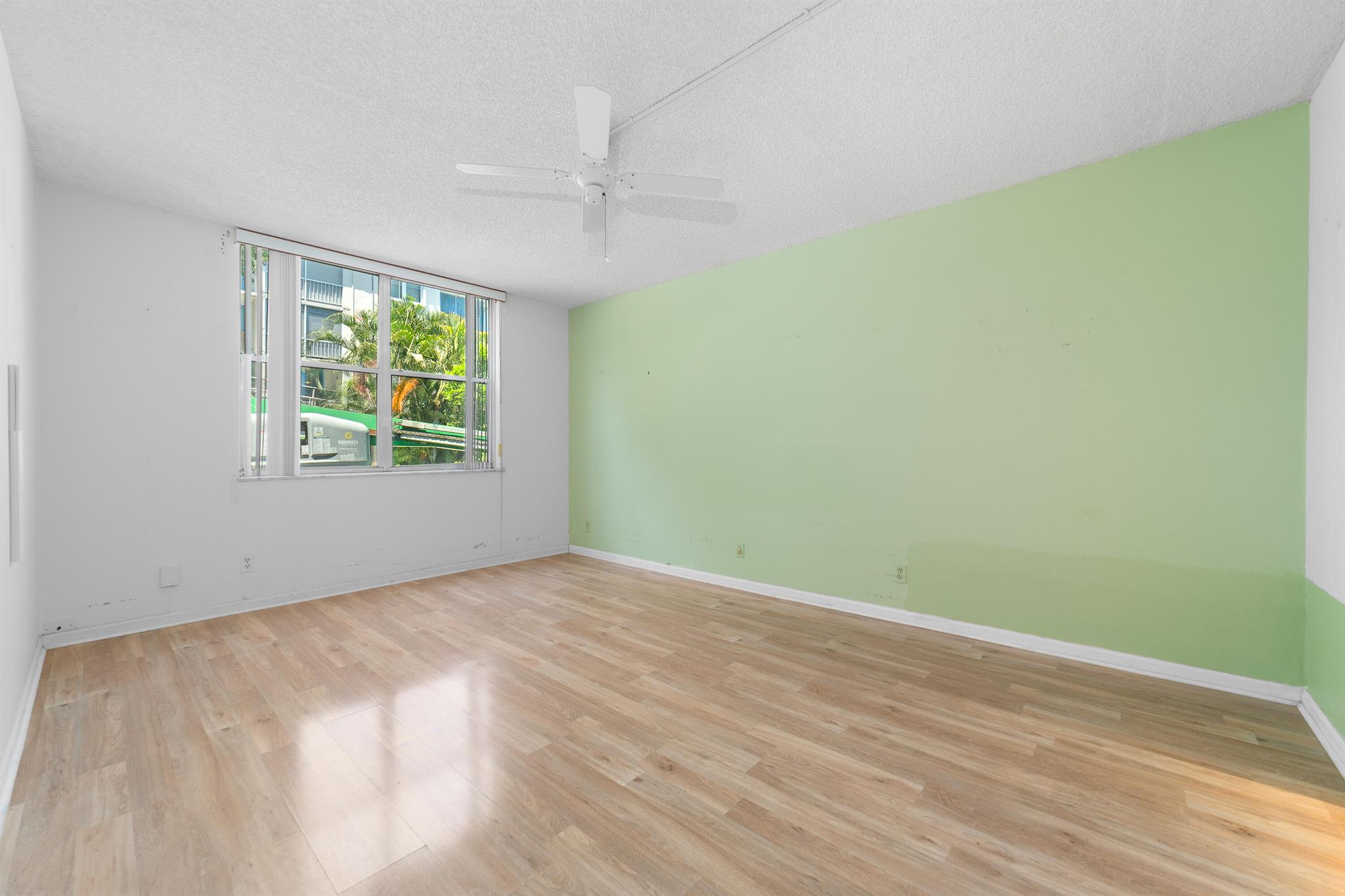 SEAGATE OF GULFSTREAM CON - Residential