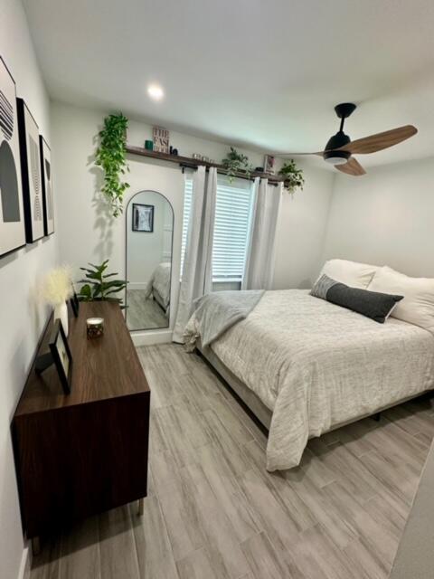 Palm Beach Colony - Residential Lease