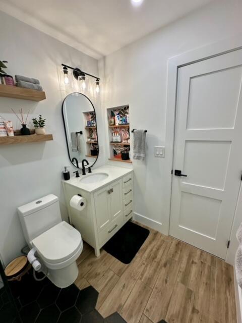 Palm Beach Colony - Residential Lease