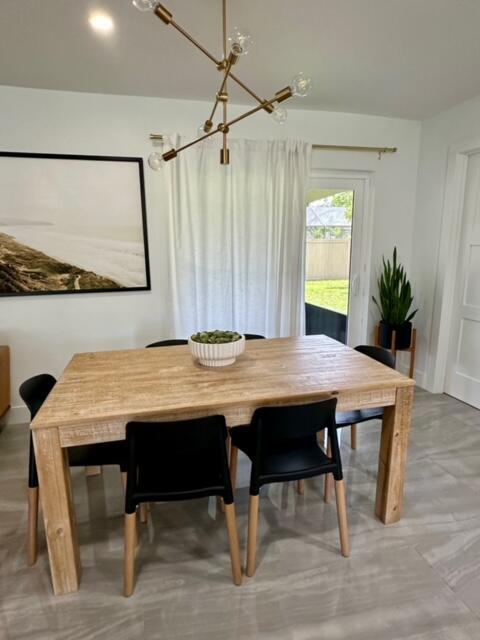 Palm Beach Colony - Residential Lease