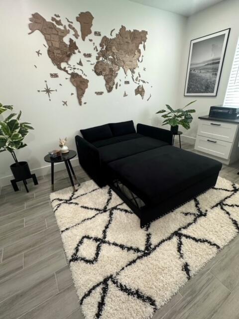 Palm Beach Colony - Residential Lease