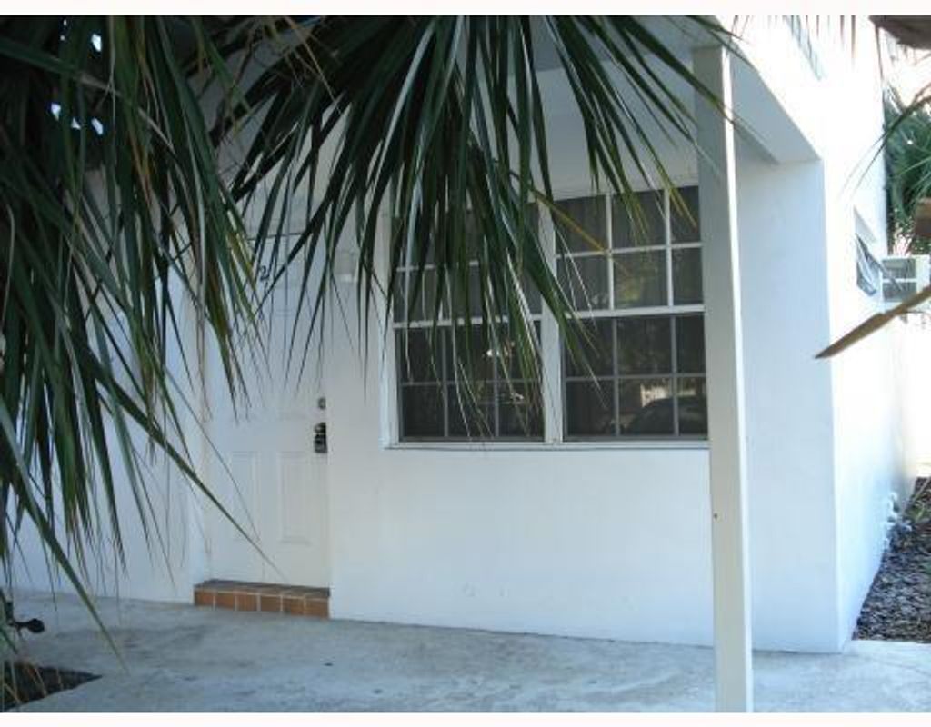 Photo of 2511 NE 19th Ave #1, Lighthouse Point, FL 33064 (MLS # F10384266)