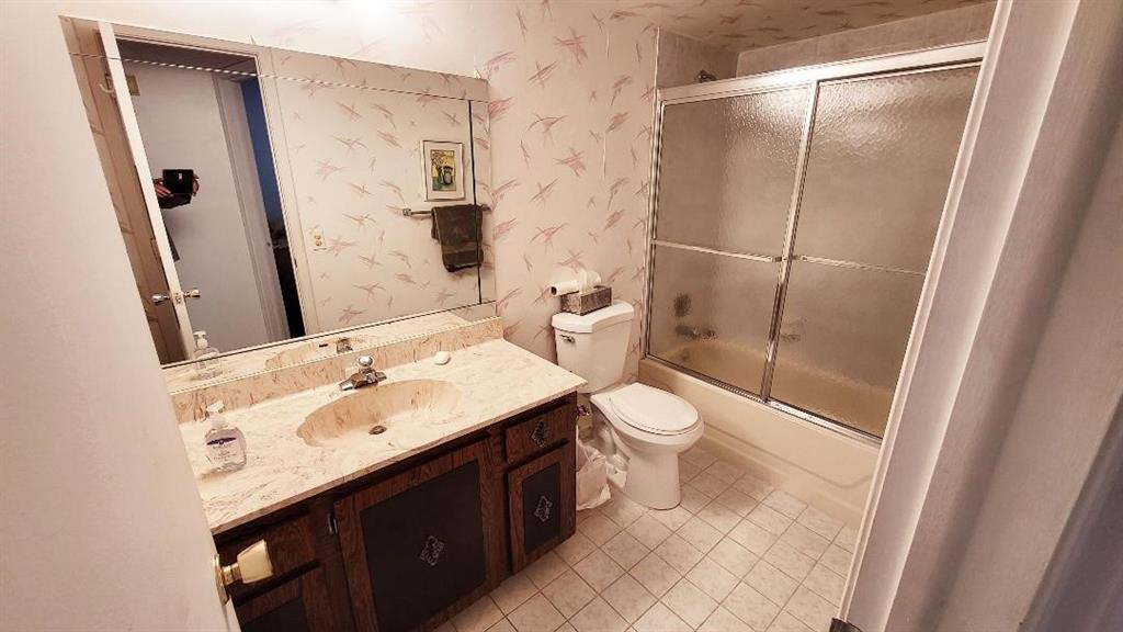 LAS VISTAS CONDOS - Residential