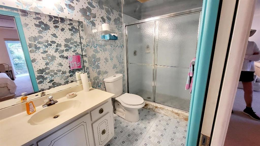 LAS VISTAS CONDOS - Residential