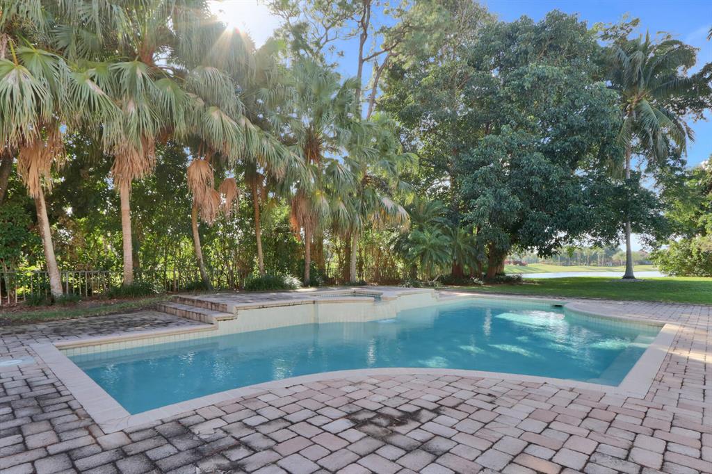 FRENCHMANS CREEK - Residential