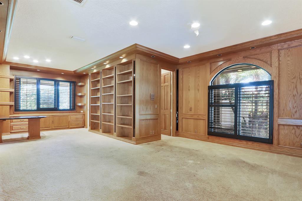 FRENCHMANS CREEK - Residential