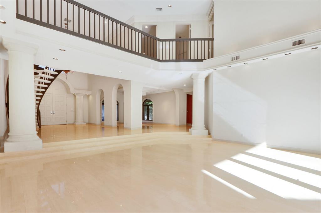 FRENCHMANS CREEK - Residential