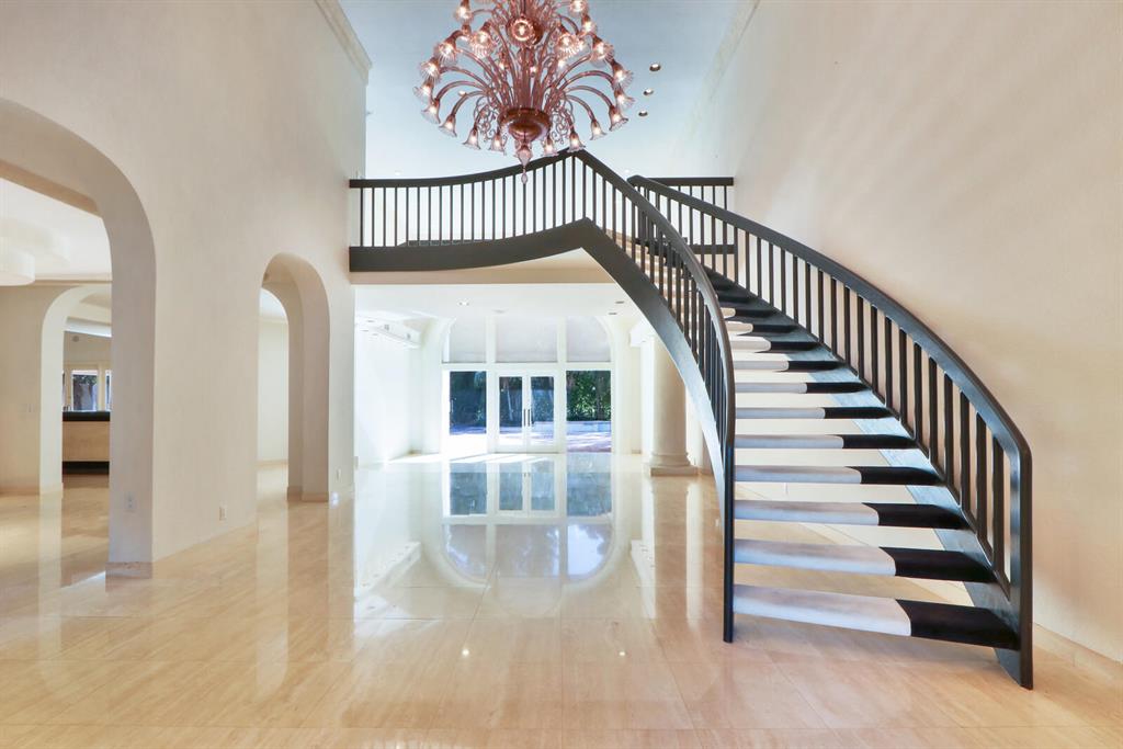 FRENCHMANS CREEK - Residential