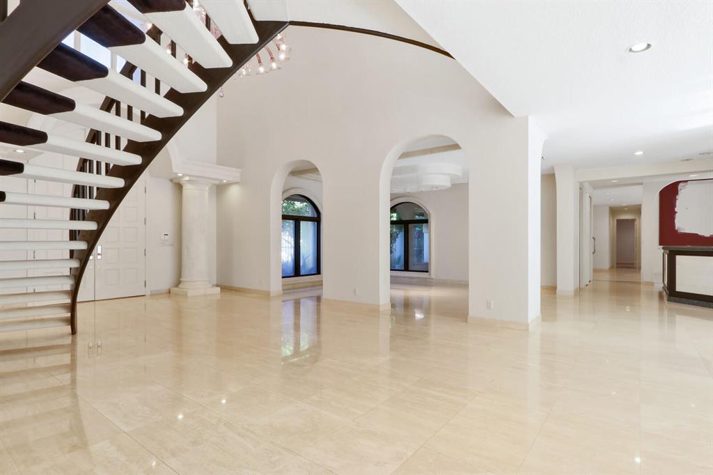 FRENCHMANS CREEK - Residential