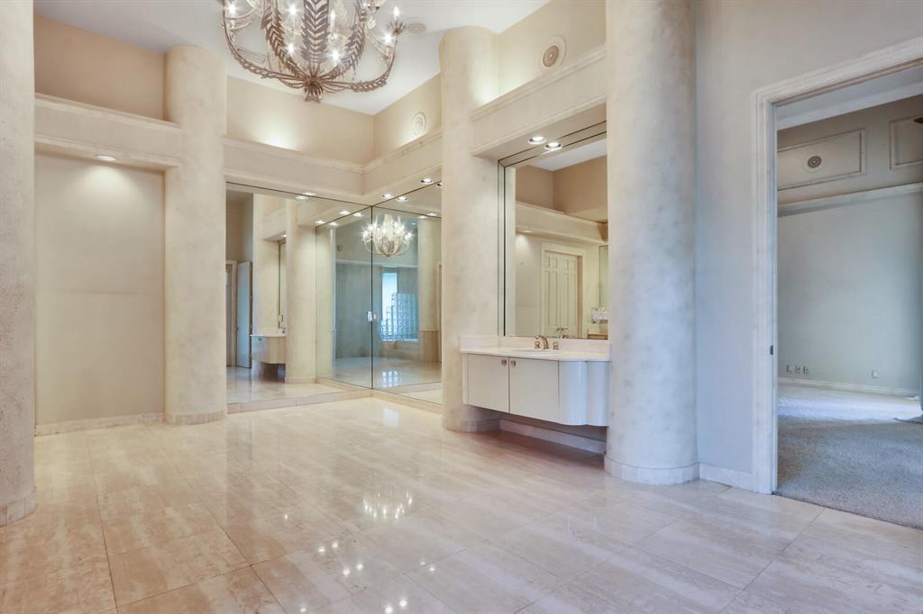 FRENCHMANS CREEK - Residential