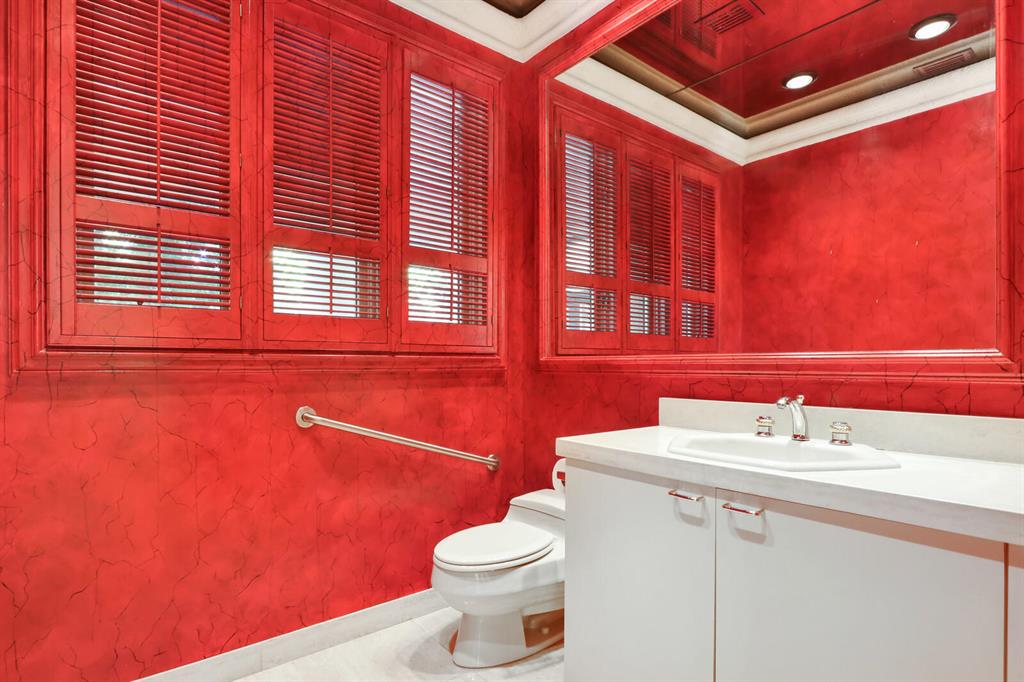 FRENCHMANS CREEK - Residential