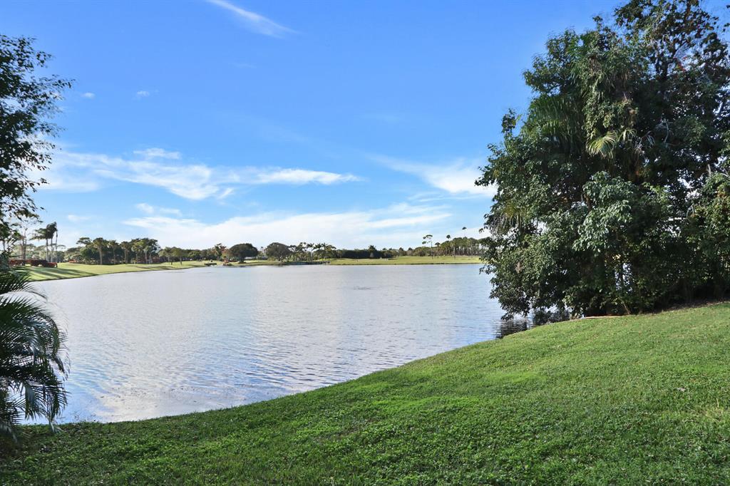 FRENCHMANS CREEK - Residential