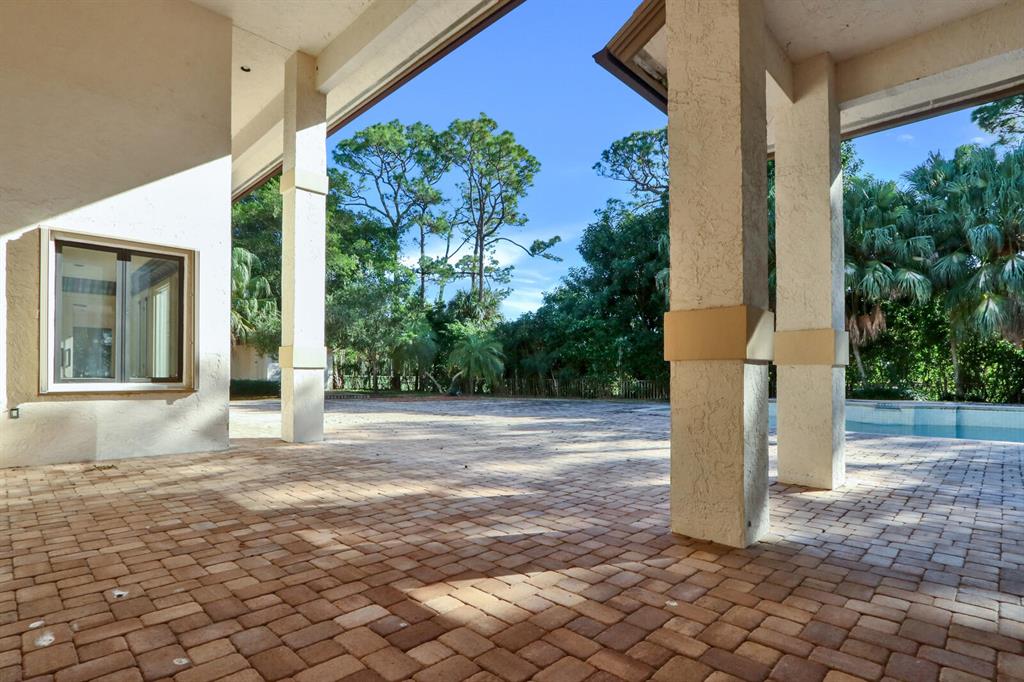 FRENCHMANS CREEK - Residential