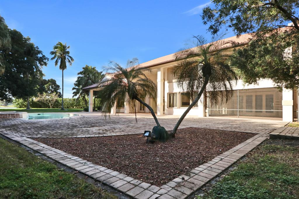 FRENCHMANS CREEK - Residential