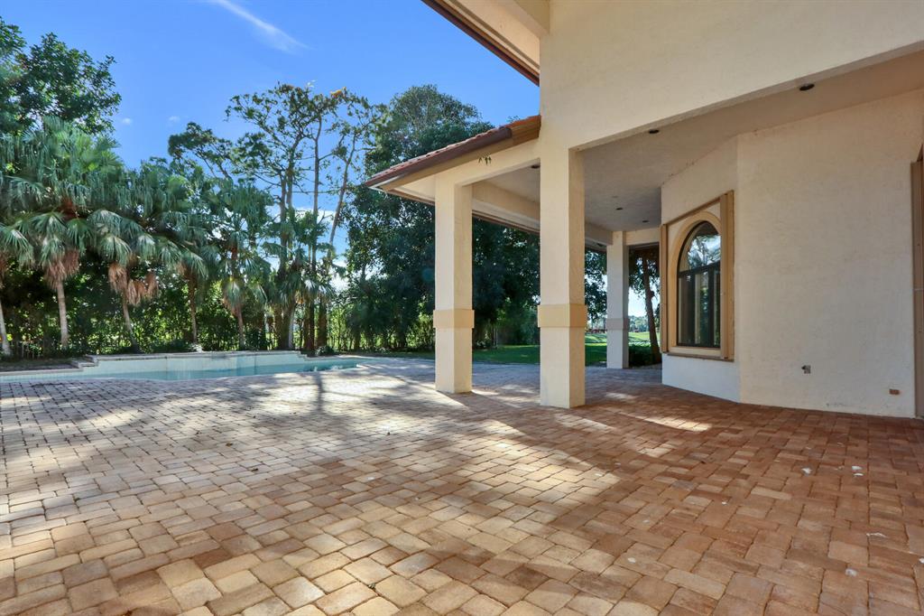 FRENCHMANS CREEK - Residential