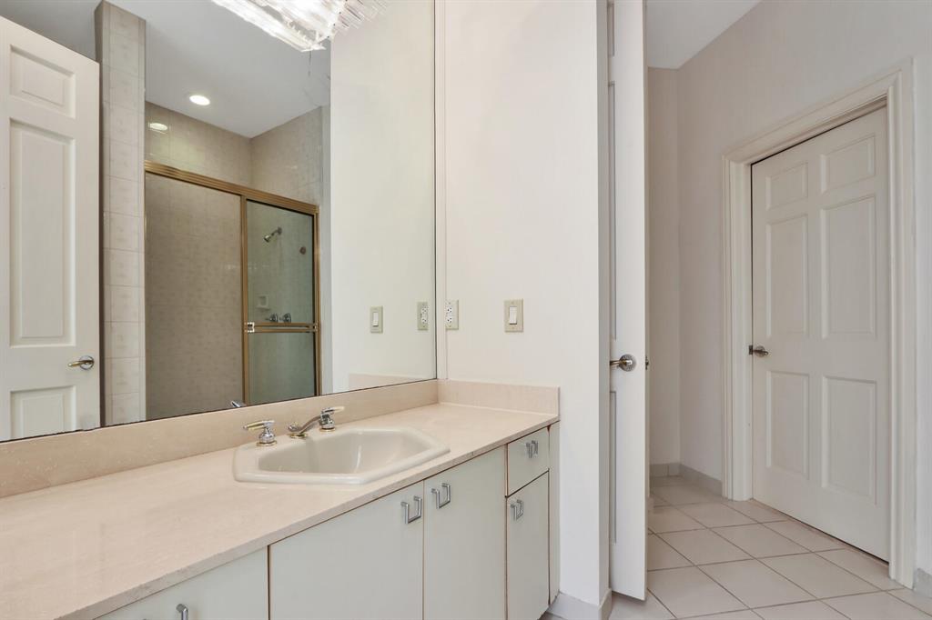 FRENCHMANS CREEK - Residential