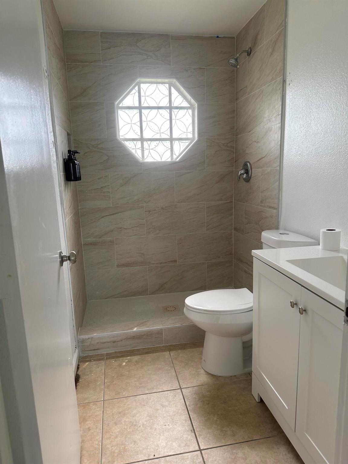 PORT ST LUCIE SECTION 8 - Residential Lease