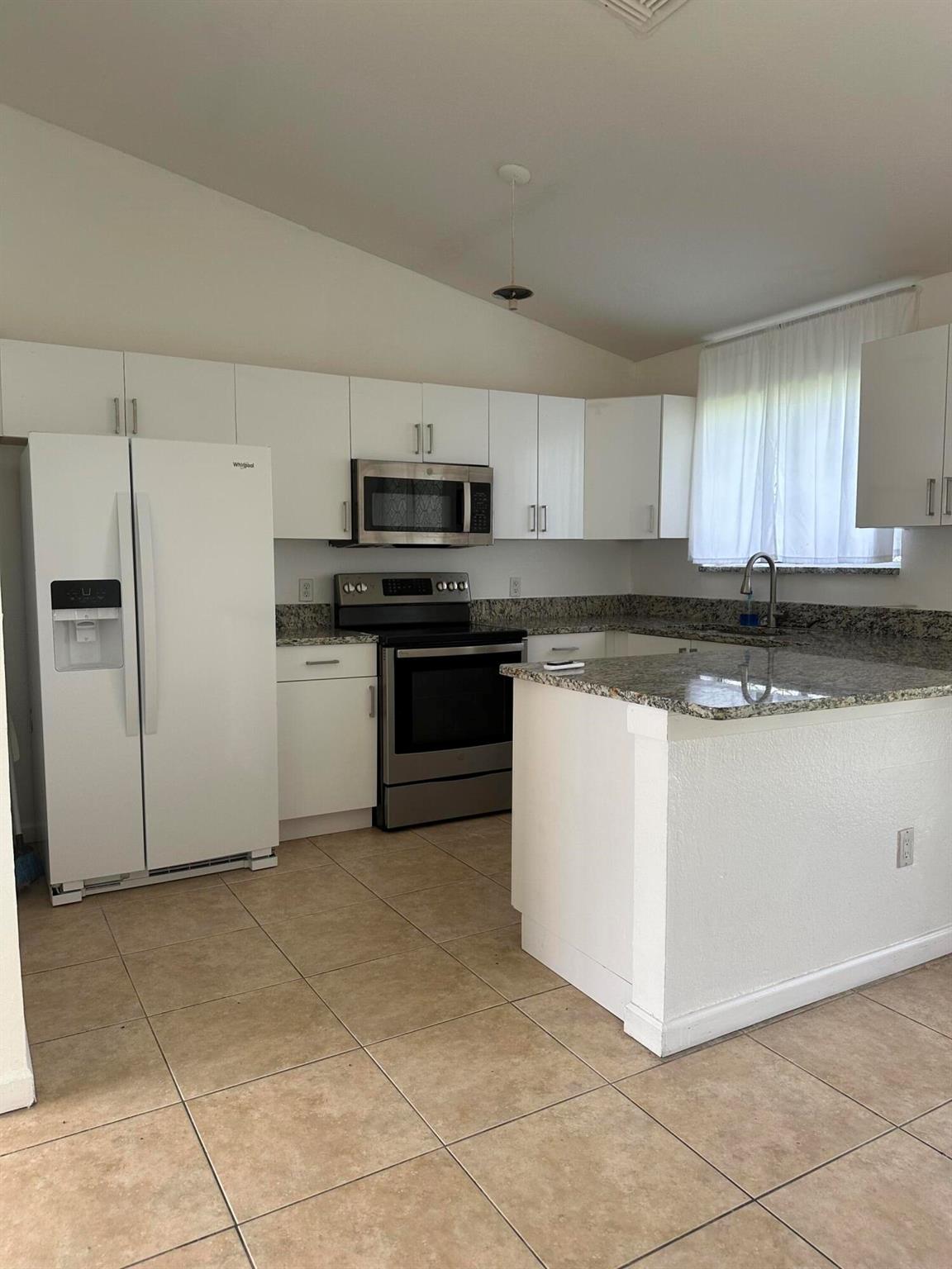 PORT ST LUCIE SECTION 8 - Residential Lease