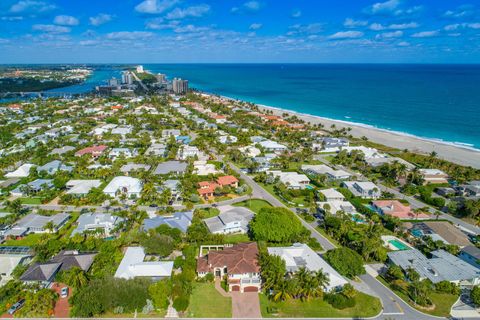 A home in Jupiter Inlet Colony