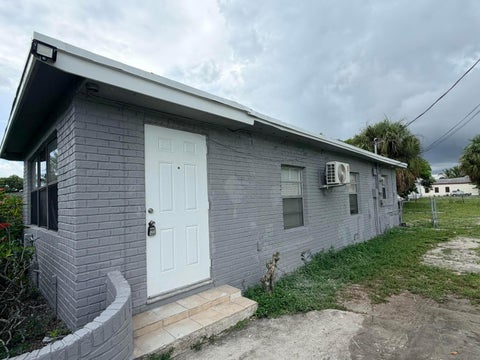 Tiny photo for 605 NW 9TH Avenue, Pompano Beach, FL 33060 (MLS # B26070339)
