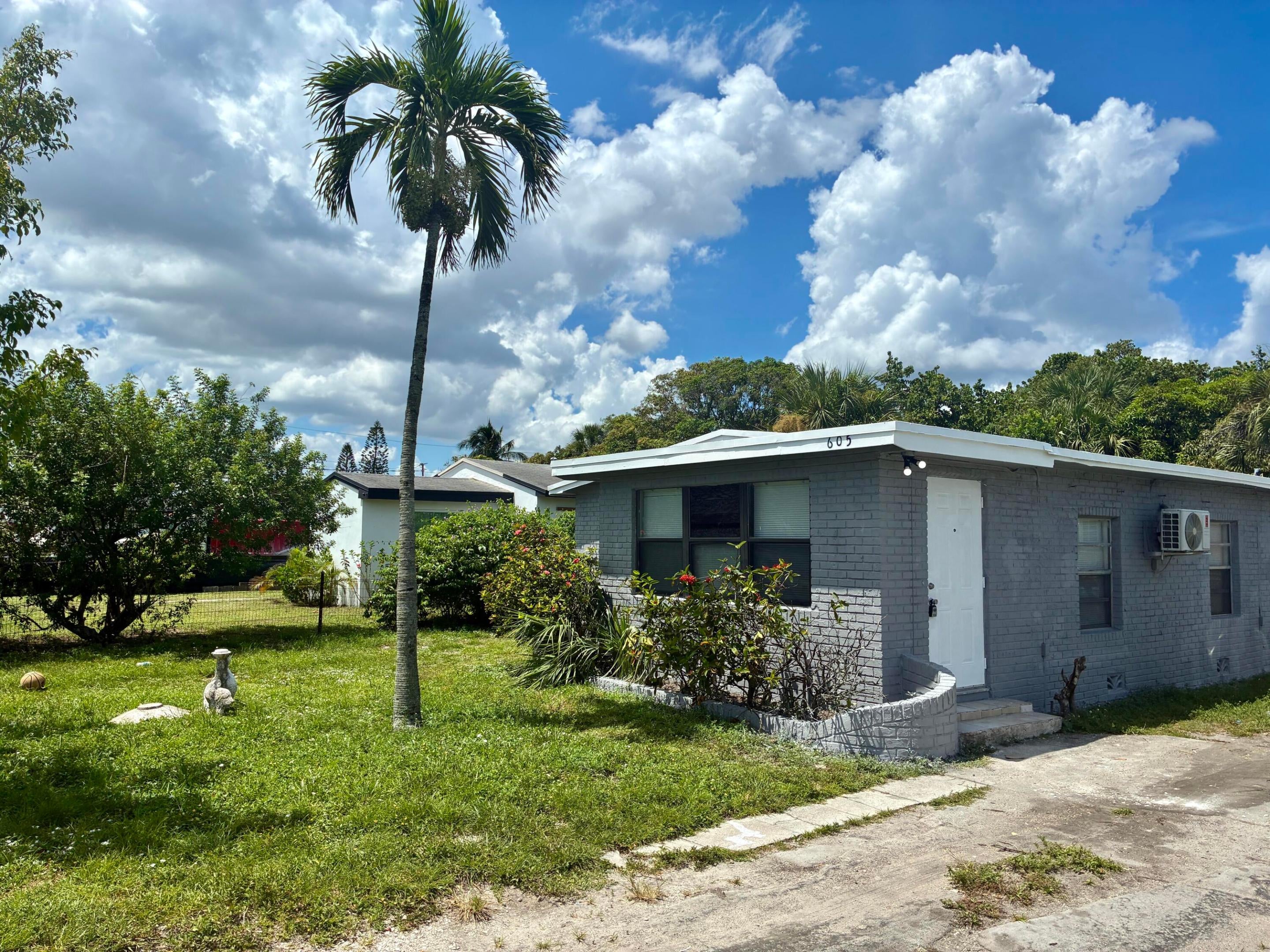 605 NW 9TH Avenue