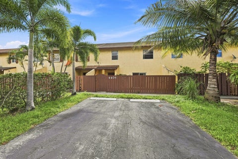 Property photo of 4408 Nw 4th Avenue, Deerfield Beach, FL 33064