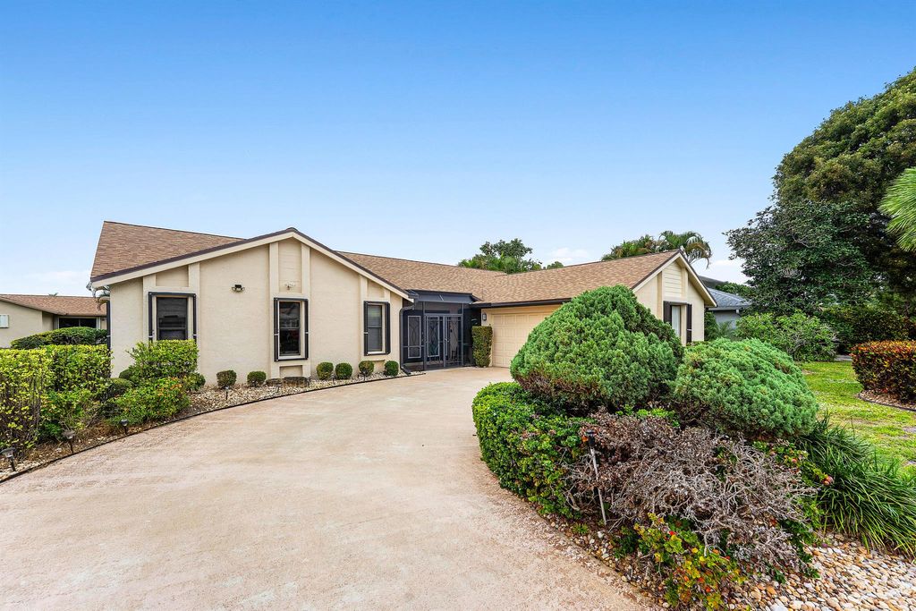 Photo of 1370 NW 28th Avenue, Delray Beach, FL 33445 (MLS # R11144566)