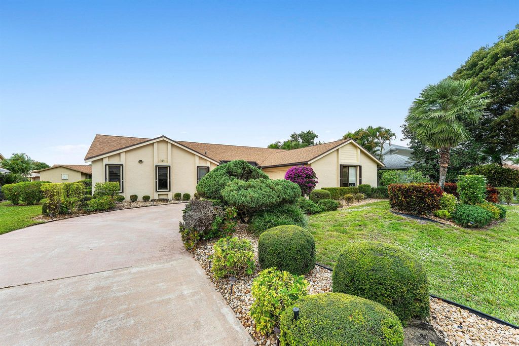 Photo of 1370 NW 28th Avenue, Delray Beach, FL 33445 (MLS # R11144566)