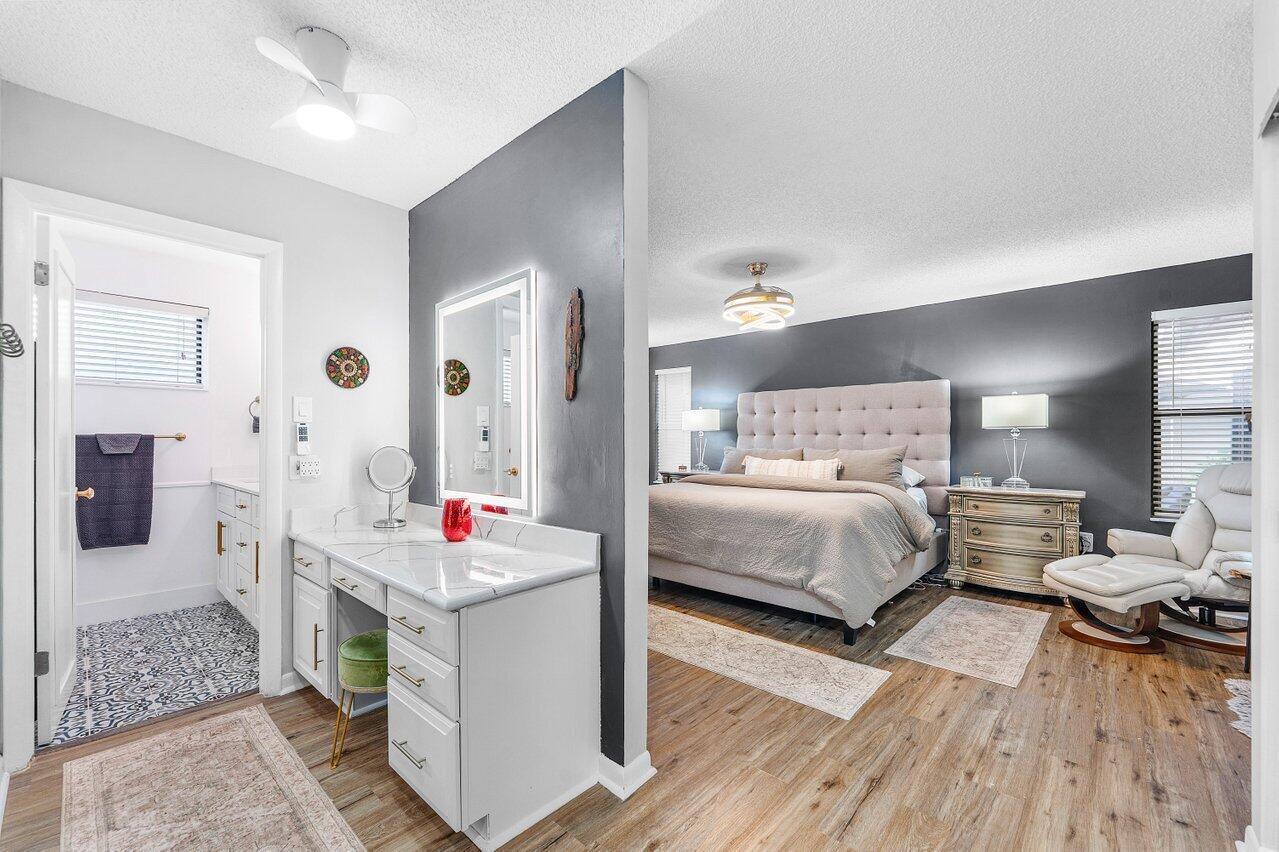 RAINBERRY BAY - Residential