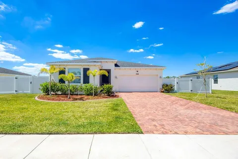 7568 NW Deysbrook Lane, Port St Lucie, FL MLS: R11085191