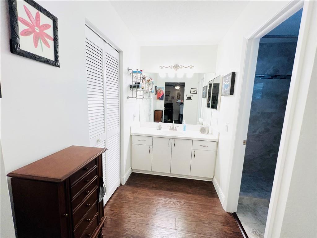 SPRINGTREE WEST COVE - Residential