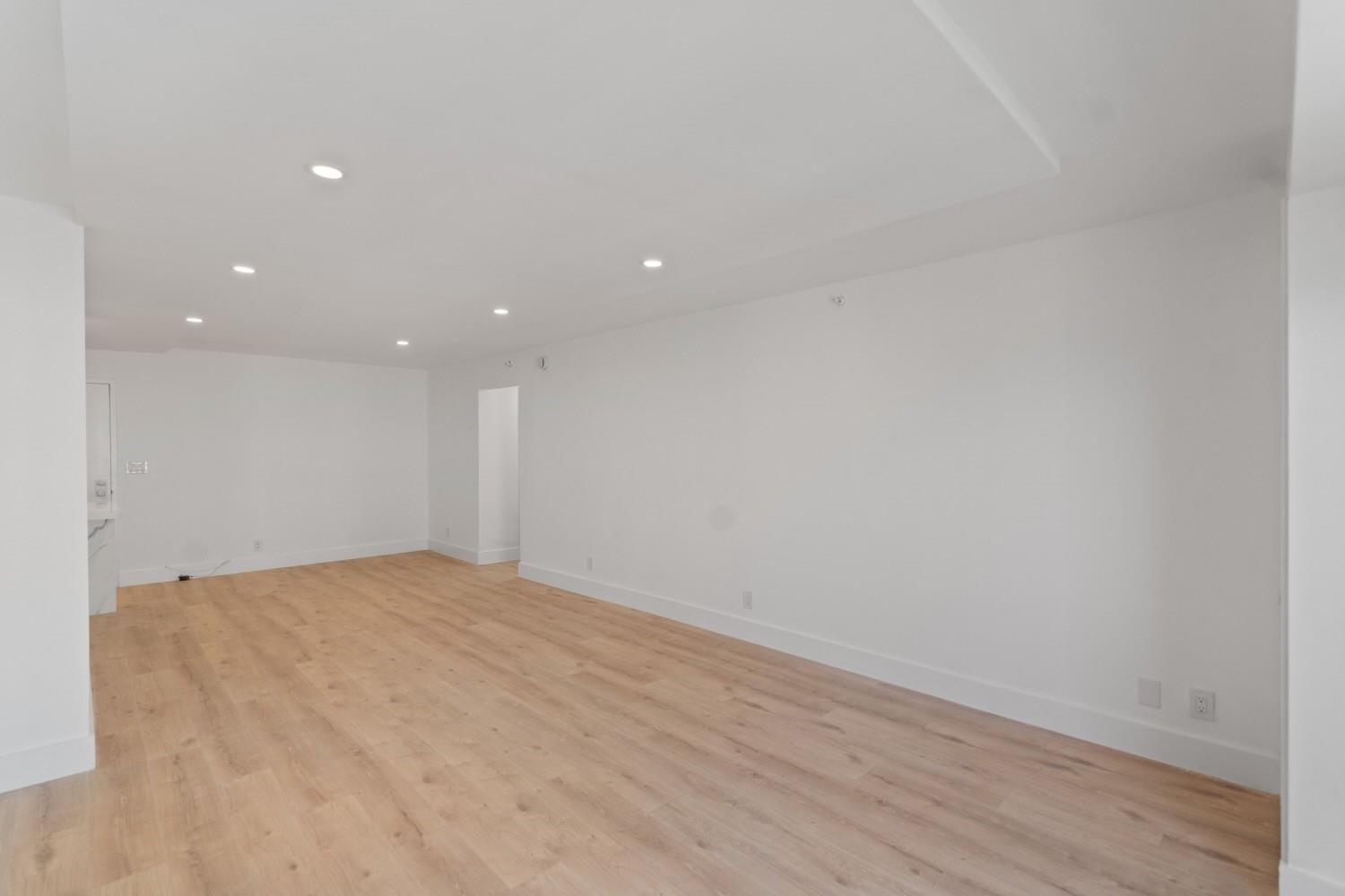 Ambassadors V North - Residential