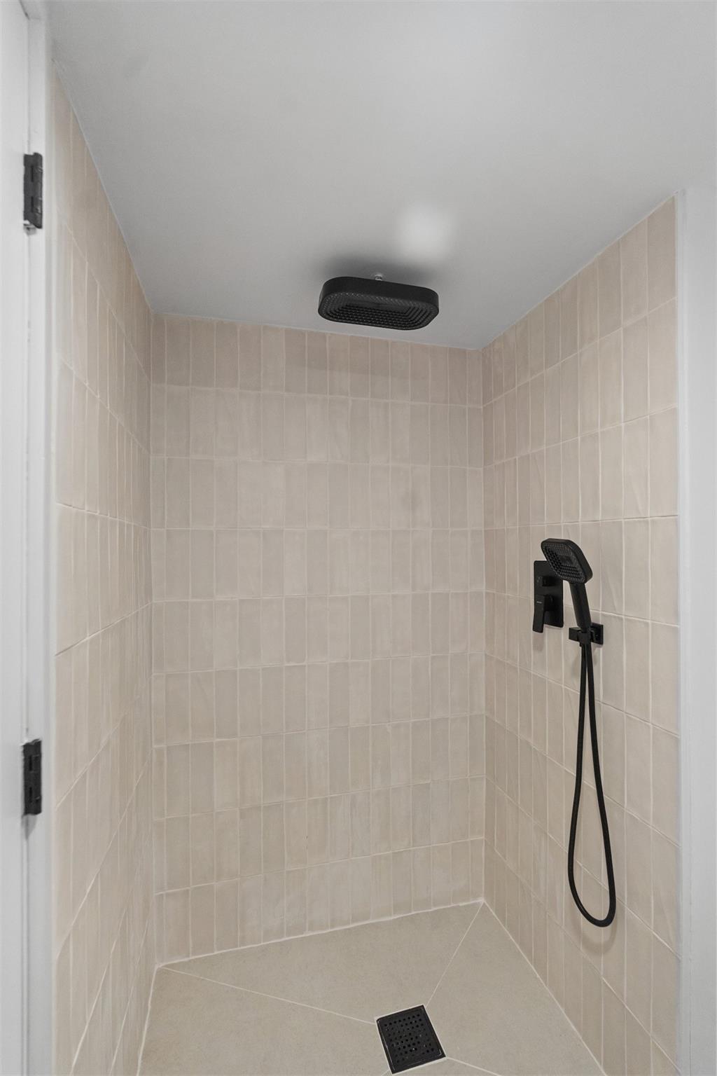 Ambassadors V North - Residential