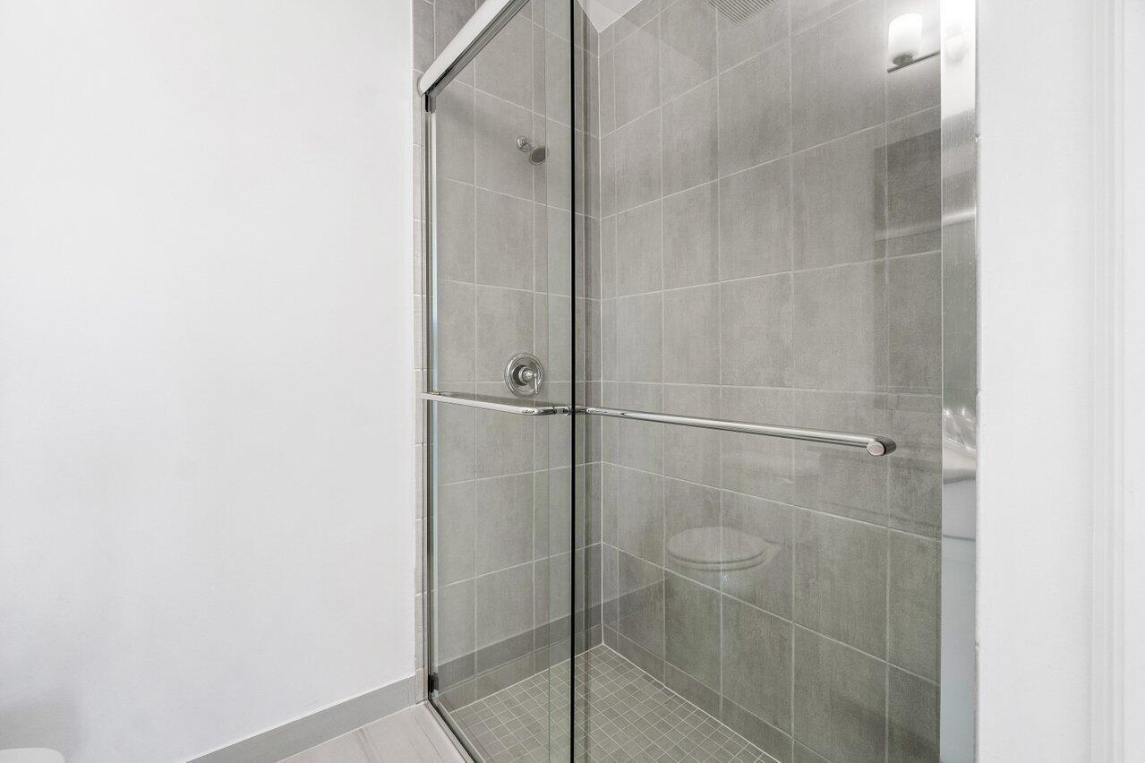 ARDEN PUD POD G SOUTH - Residential Lease