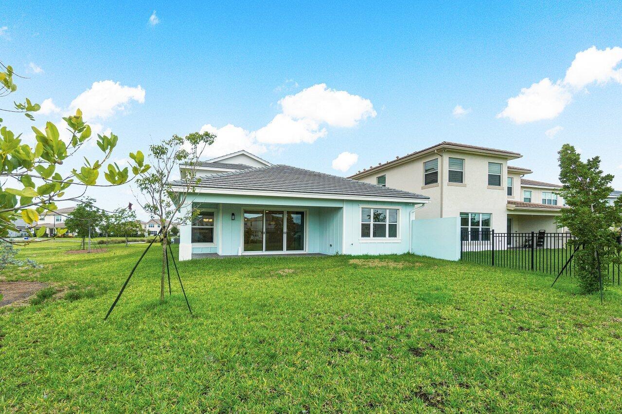 ARDEN PUD POD G SOUTH - Residential Lease