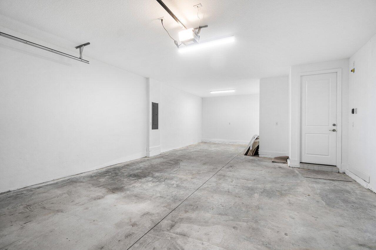 ARDEN PUD POD G SOUTH - Residential Lease